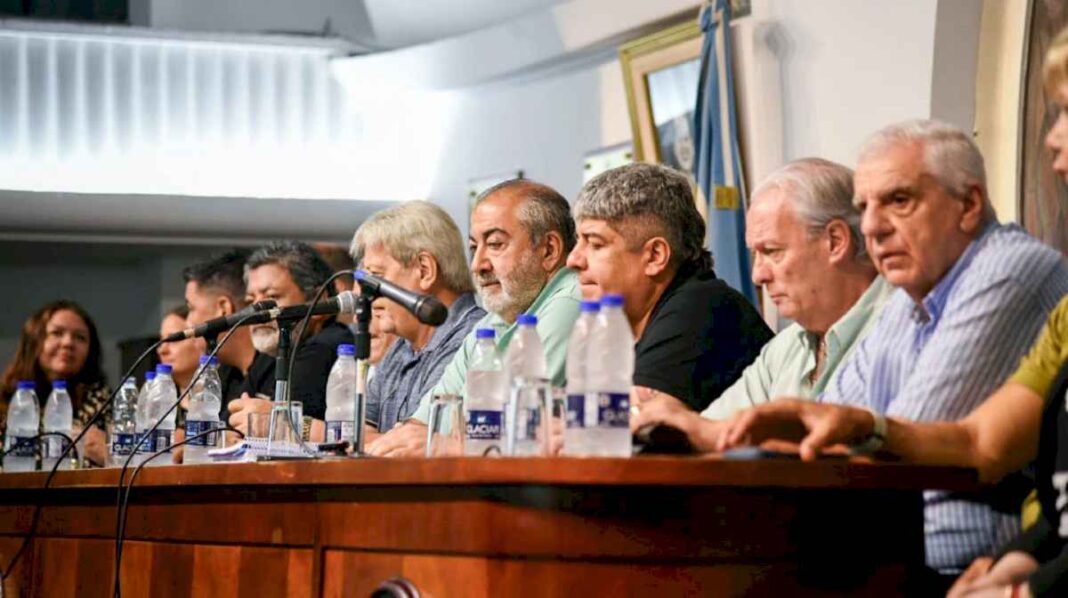 la-cgt-acelera-encuentros-con-distintos-sectores-para-sumar-apoyos-contra-el-megadecreto-y-la-ley-omnibus