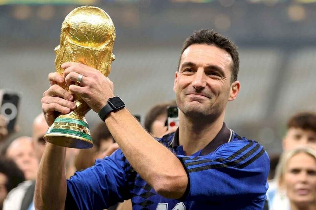 la-importante-donacion-de-lionel-scaloni-al-museo-de-la-fifa