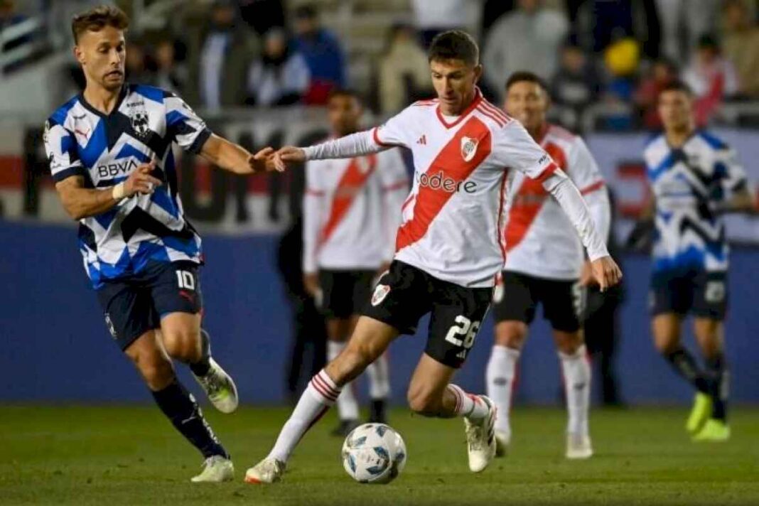 river:-asi-fue-el-golazo-de-herrera-que-sello-el-empate-con-monterrey-sobre-el-final