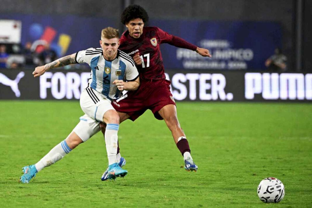 preolimpico-sub-23:-con-un-penal-polemico,-venezuela-le-empato-a-argentina