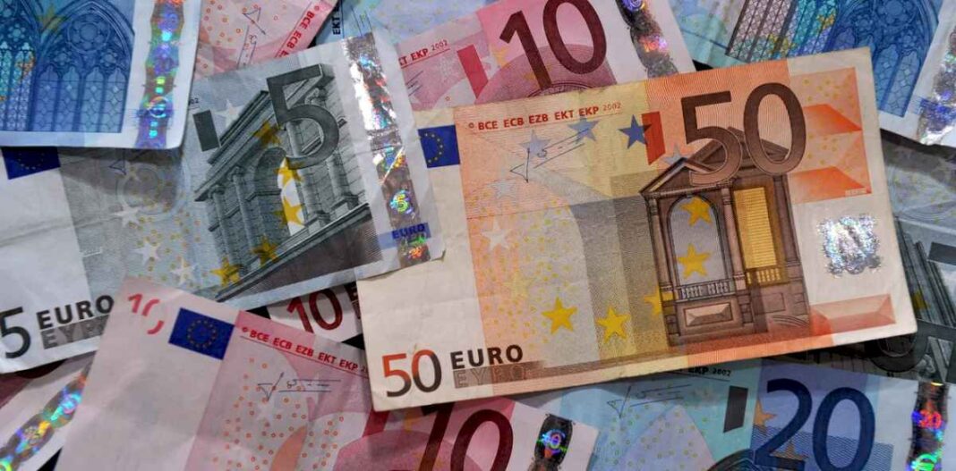 euro-hoy:-a-cuanto-cotiza-este-martes-13-de-febrero