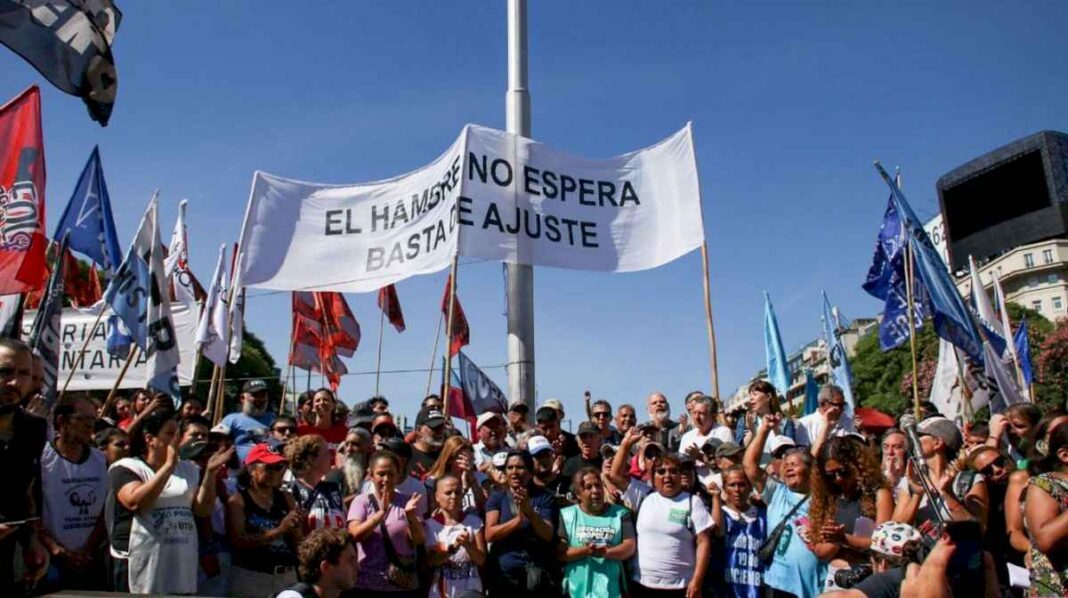 piqueteros-marchan-a-desarrollo-social-y-preparan-cortes-de-calles-y-rutas-en-todo-el-pais