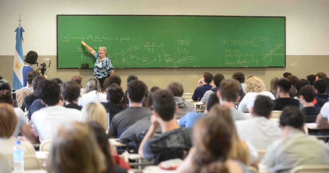 jubilados-docentes-universitarios:-el-aumento-trimestral-sera-del-28,8%-desde-marzo