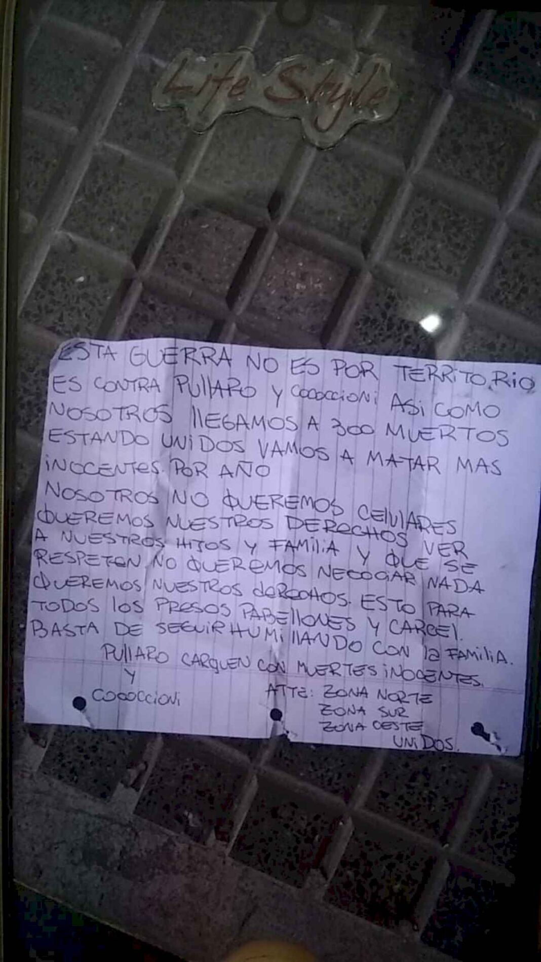 violencia-narco:-hubo-un-cacerolazo-en-rosario-tras-el-asesinato-del-colectivero-y-el-playero