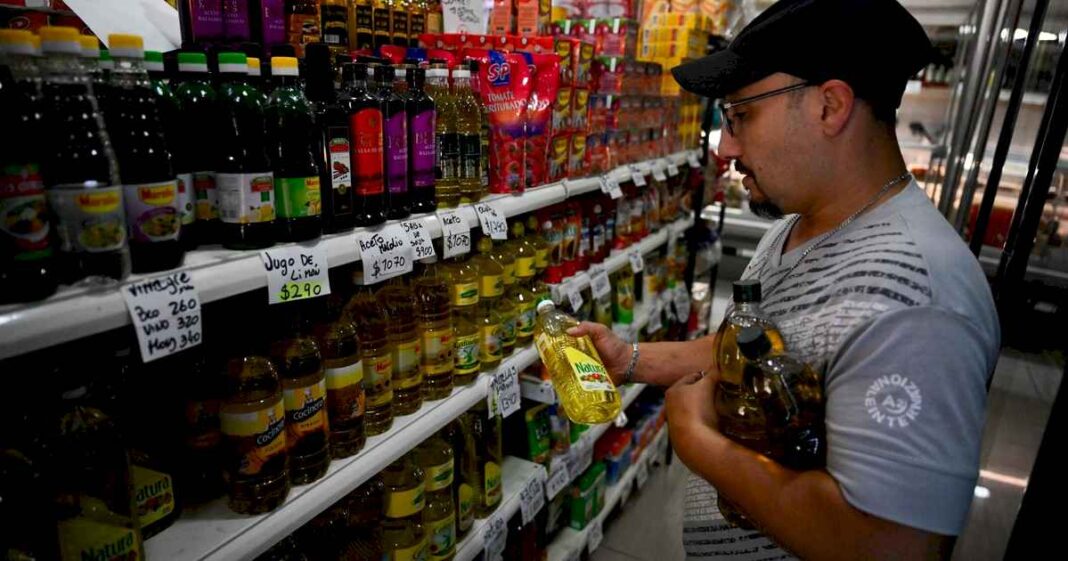 alimentos:-en-cada-ticket-de-compra-casi-la-mitad-de-lo-que-se-paga-son-impuestos