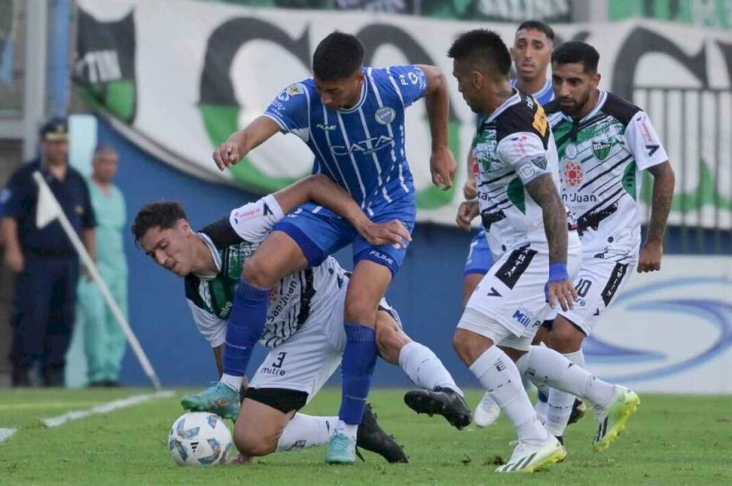 copa-argentina:-el-clasico-cuyano-fue-para-godoy-cruz