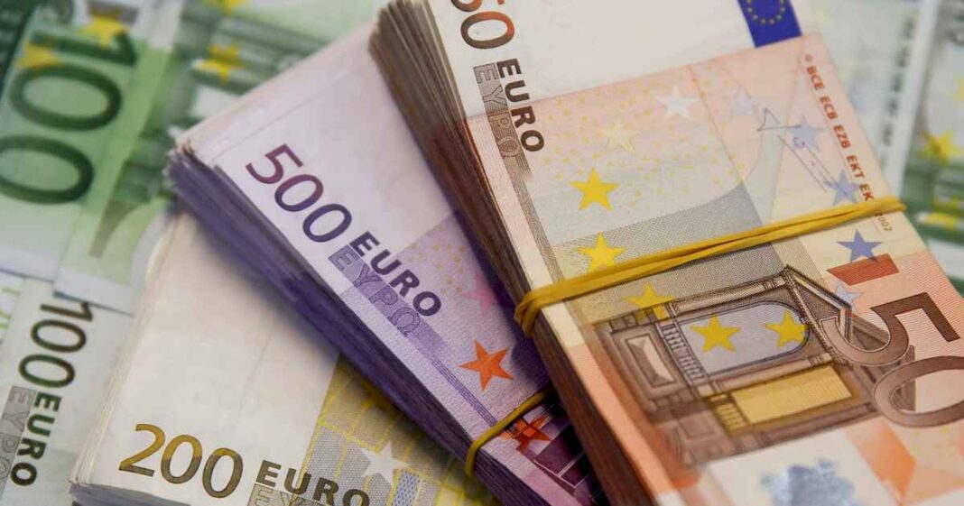 euro-hoy:-a-cuanto-cotiza-este-viernes-29-de-marzo