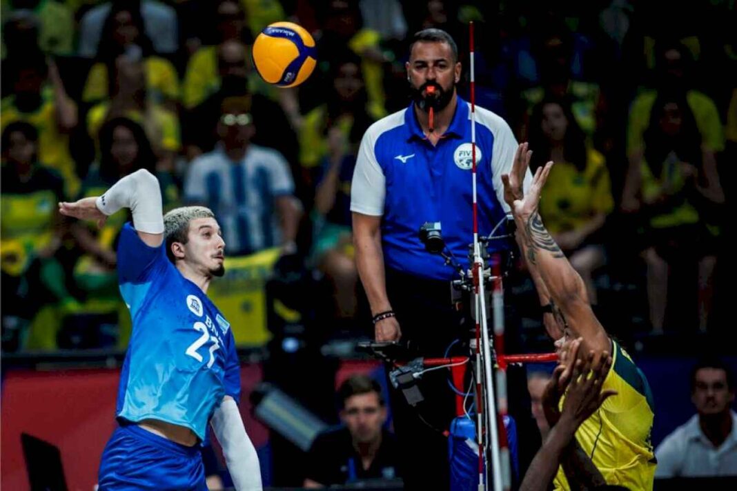 la-seleccion-argentina-de-voley-perdio-vs-brasil:-que-necesita-para-clasificar-a-los-jj.-oo