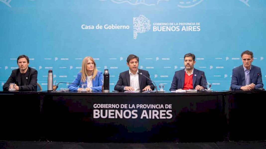 kicillof-acuso-a-milei-por-la-decision-de-ypf-de-instalar-la-planta-de-gnl-en-rio-negro