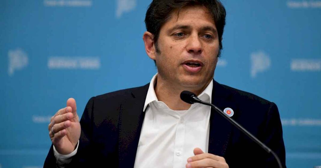 kicillof-compro-dolares-en-cuotas-para-pagar-el-lunes-un-bono-de-us$-350-millones