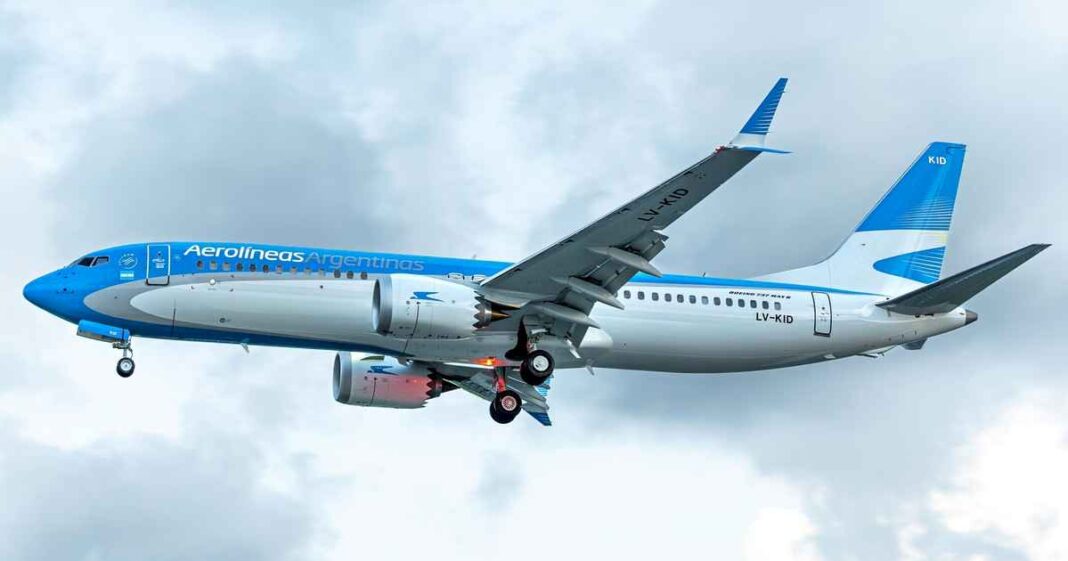 aerolineas-vuelve-a-los-vuelos-en-«banda-negativa»-30-anos-despues