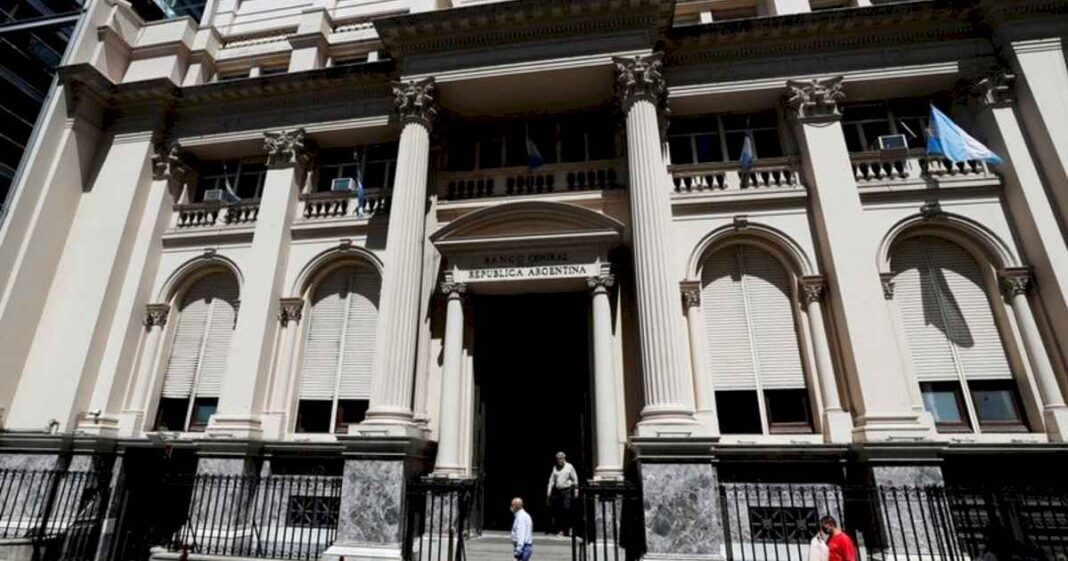 el-banco-central-vendio-us$-338-millones-esta-semana-en-medio-del-veranito-cambiario