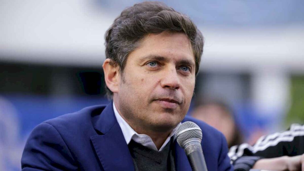 axel-kicillof-repudio-la-frase-de-javier-milei-sobre-cristina:-«es-incompatible-con-la-democracia»