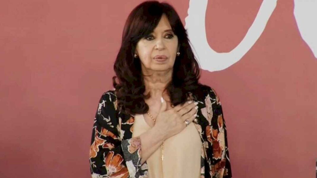 cristina-kirchner-se-solidarizo-con-evo-morales-ante-el-«criminal-atentado»-que-recibio