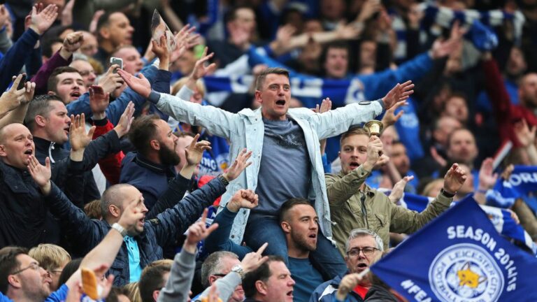 La rompió en el futbol, tuvo mucho éxito pero terminó trabajando en obras en construcción