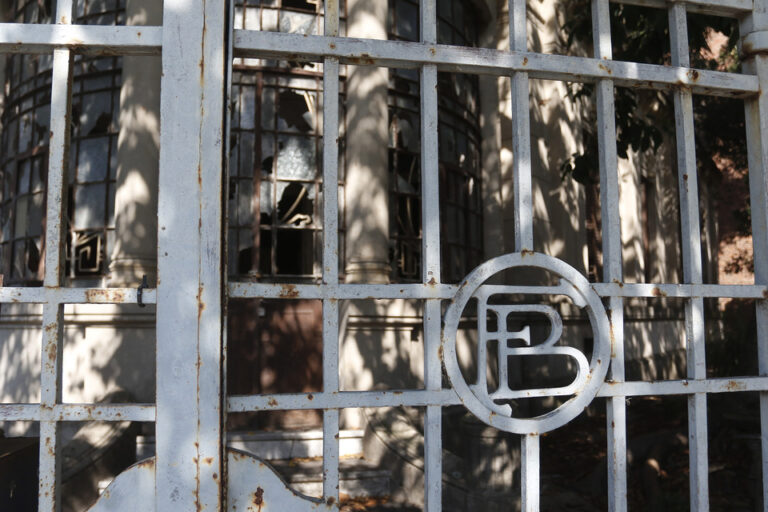 La casa de Francisco Beiró en Devoto sigue en ruinas y se teme por su futura demolición