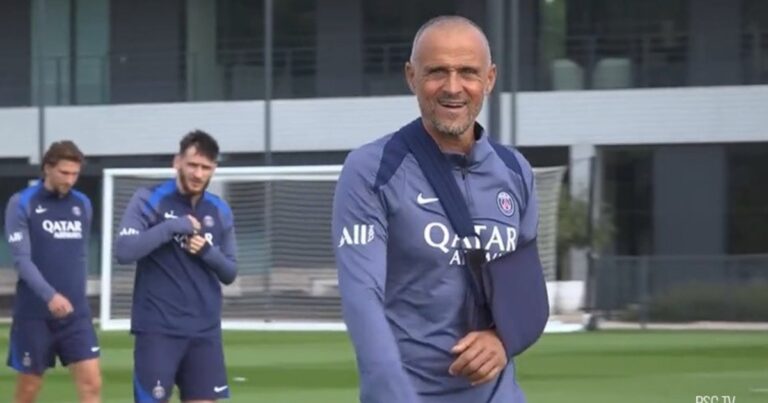 Luis Enrique se rompió la clavícula, pero dirigirá ante Lens: «Cada vez que me pasa algo negativo intento verle lo positivo»