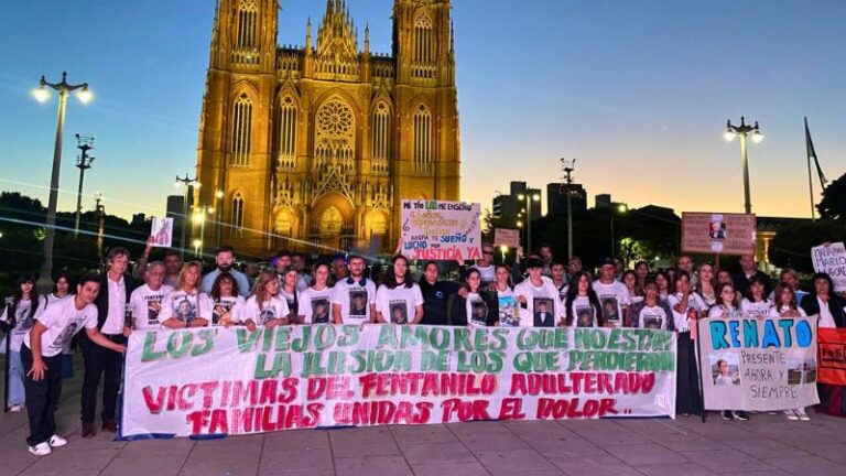 La Plata y Rosario: marcharon familiares de las víctimas del fentanilo contaminado