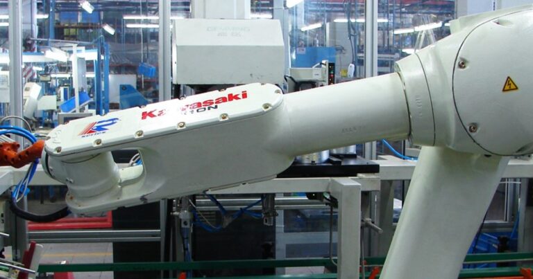 Más mercado pero con menos industria local: las automotrices incrementan el uso de autopartes importadas