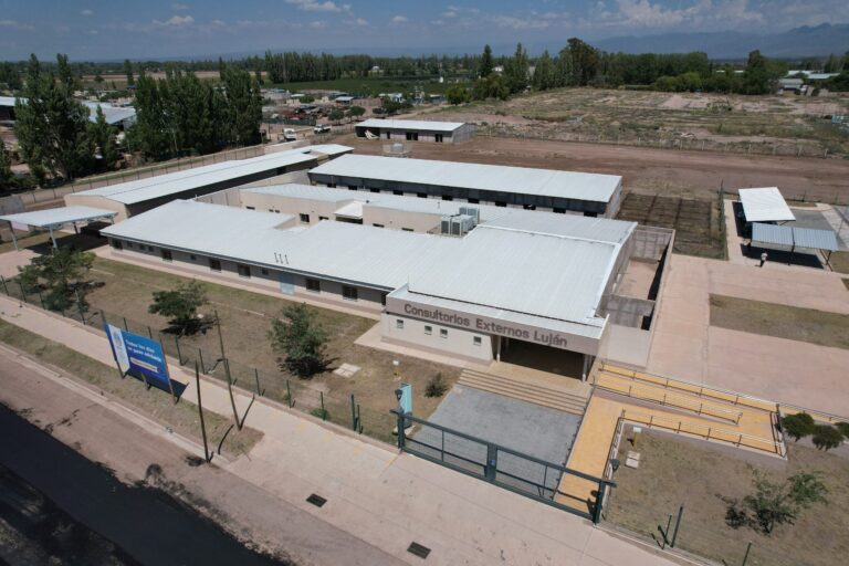 Con o sin prepaga: Recupero de fondos y atención universal, la apuesta inédita de una provincia para su sistema de salud