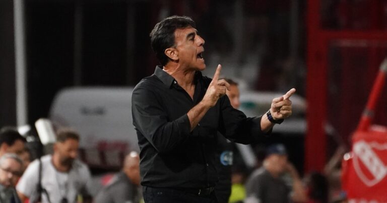 Quinteros, de «ganar te da confianza» al futuro de Lomónaco