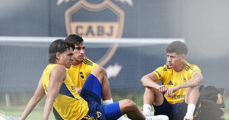 El juvenil de Boca que logró continuidad desde el banco y puede debutar como titular ante Lanús