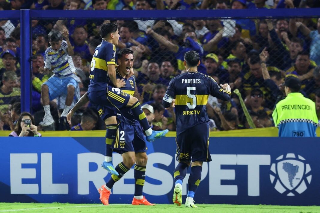 Jugadores de Boca Juniors celebrando un gol en la Copa Libertadores.