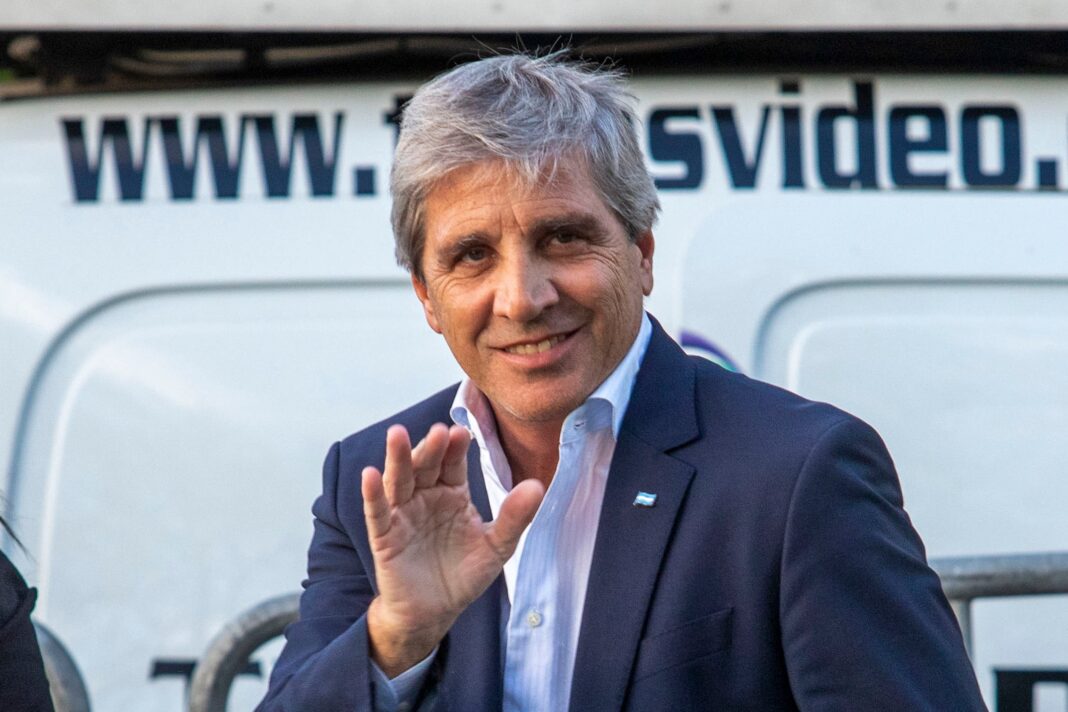 El ministro de Economía Luis Caputo en reuniones de trabajo en Washington D.C.