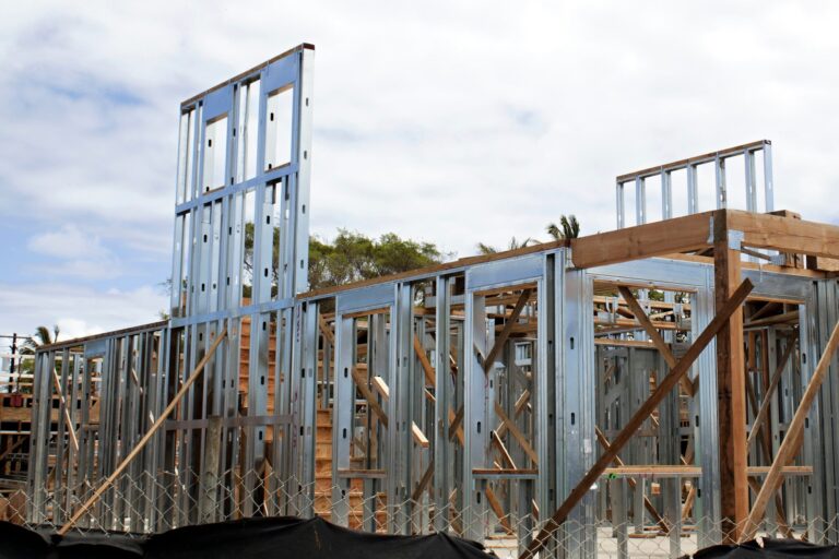 Gráfico comparativo entre una casa de construcción tradicional de ladrillo y una de Steel Frame en Argentina