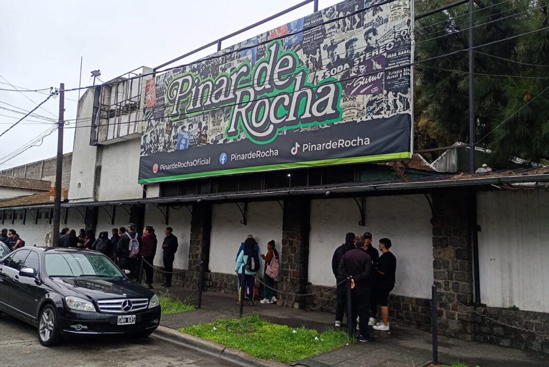 Operativo de desalojo en el boliche Pinar de Rocha, Villa Sarmiento