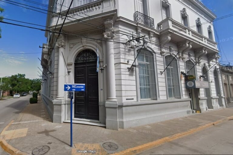 Fachada de una sucursal del Banco de la Nación Argentina