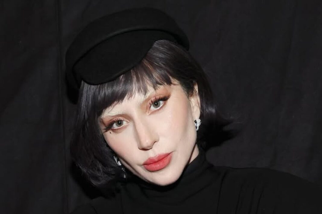 Lady Gaga en el escenario durante su gira The Mayhem Ball