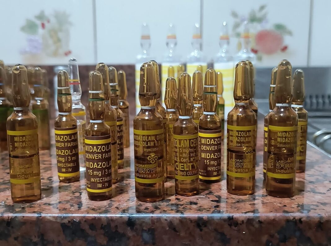 El Dr. Carlos Damin, toxicólogo del Hospital Fernández, durante una entrevista.