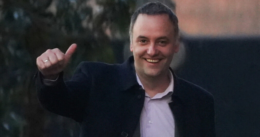 Manuel Adorni, jefe de Gabinete de la Nación, en un acto oficial.