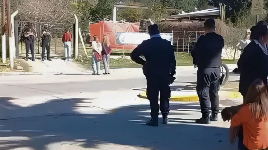 Operativo policial en Cosquín tras el ataque de un perro a una niña de 4 años
