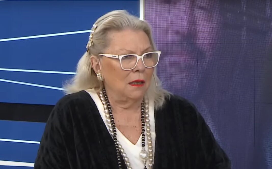 Elisa Carrió hablando en un video sobre los ataques del presidente Milei a la prensa