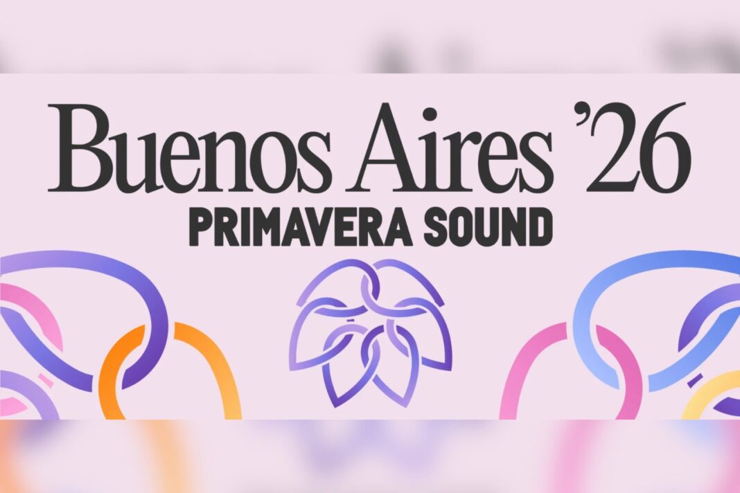 Escenario del Primavera Sound con público y luces