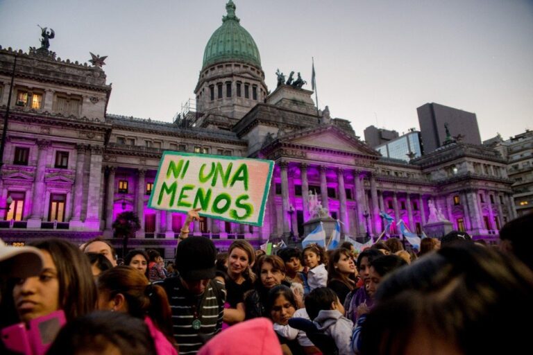Marcha del NiUnaMenos en Argentina