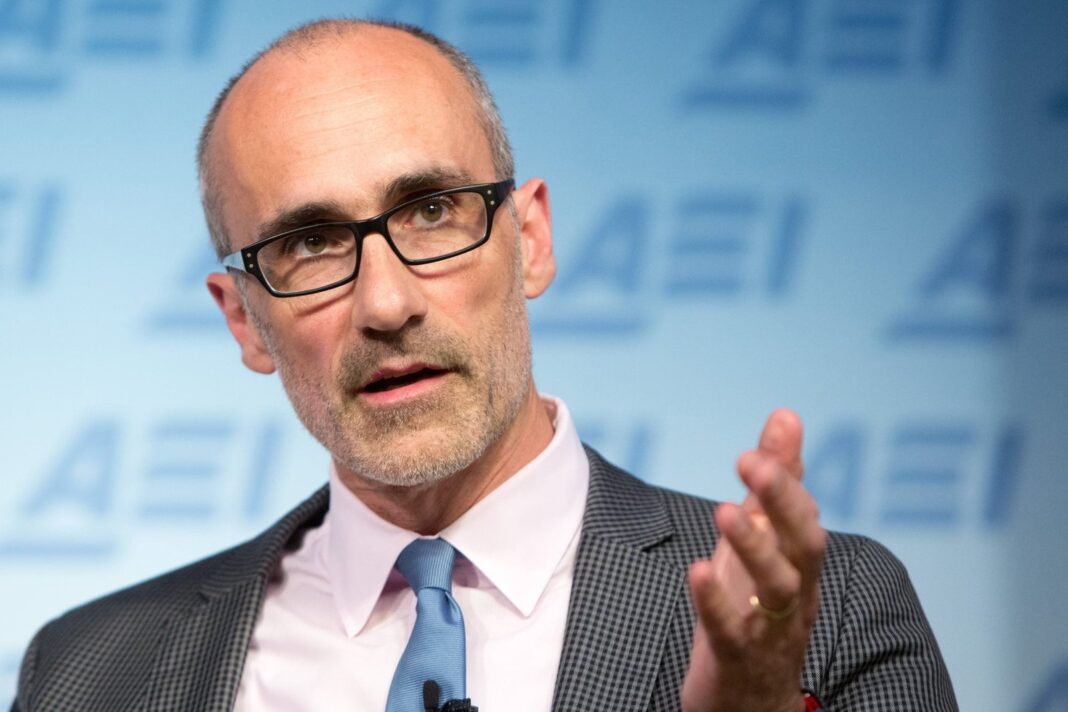 Arthur Brooks, catedrático de Harvard