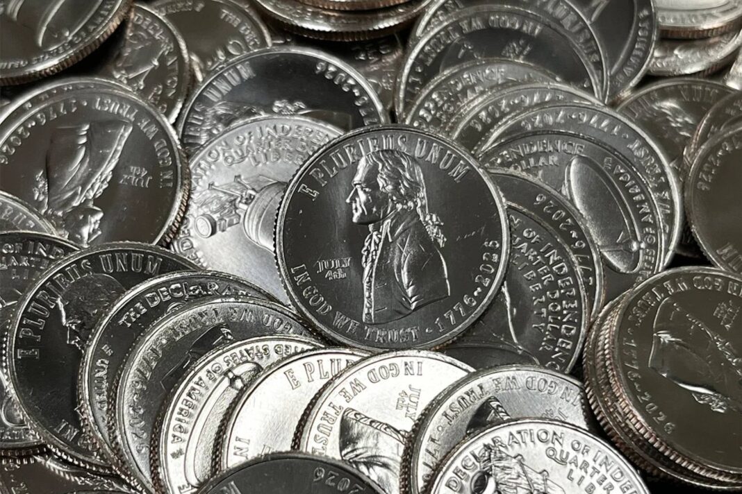Diseño de la moneda de 25 centavos conmemorativa del aniversario 250 de la Independencia de EE.UU.