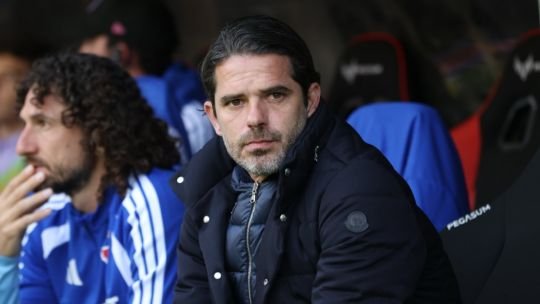 Fernando Gago durante un partido como director técnico de la Universidad de Chile
