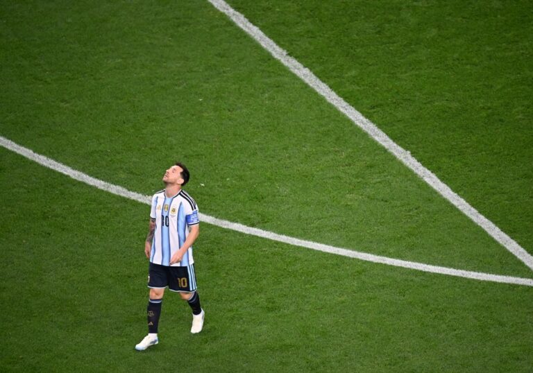 Lionel Messi celebrando un gol con la camiseta de la Selección argentina