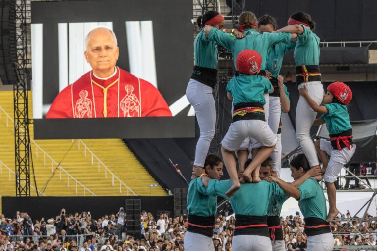 Papa León XIV en Barcelona durante su visita a España