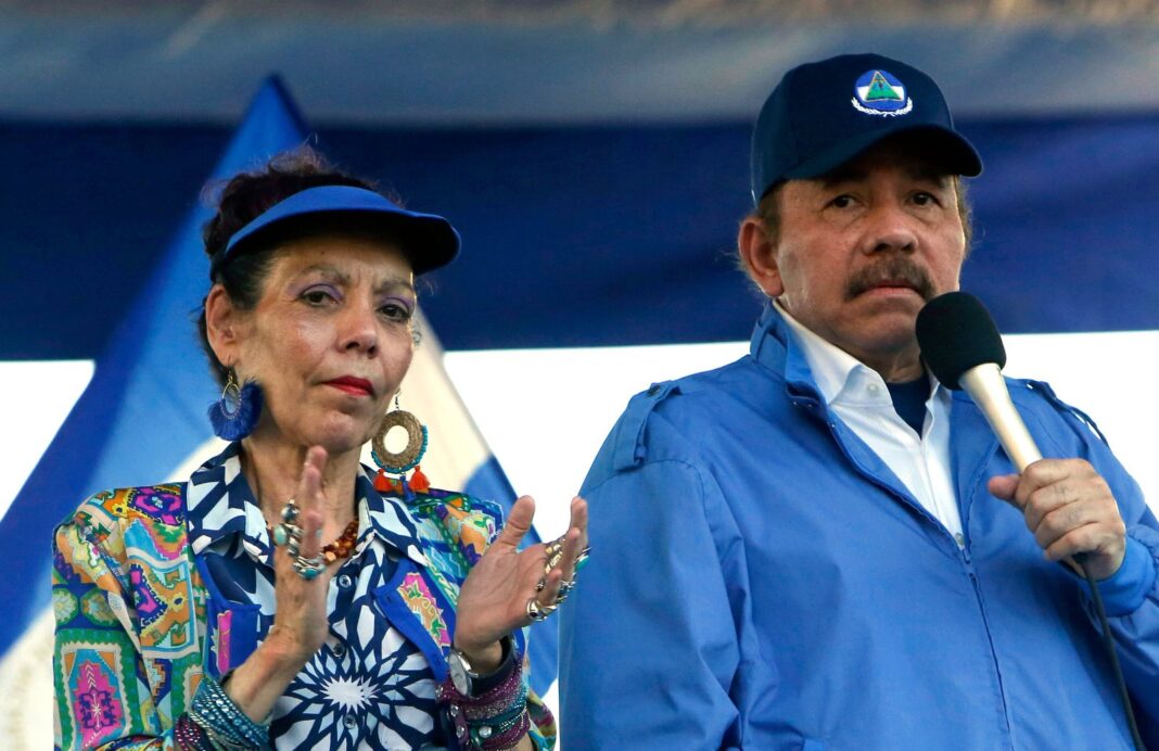 Daniel Ortega y Rosario Murillo en un acto oficial en Nicaragua