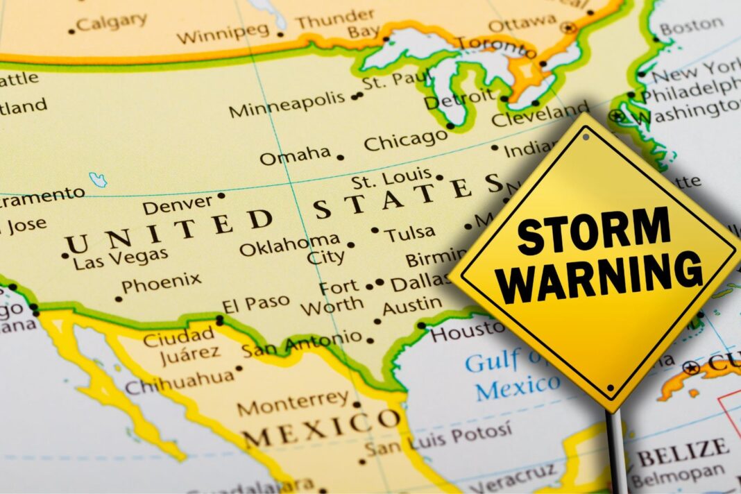 Mapa de clima en Estados Unidos con zonas de tormentas e inundaciones
