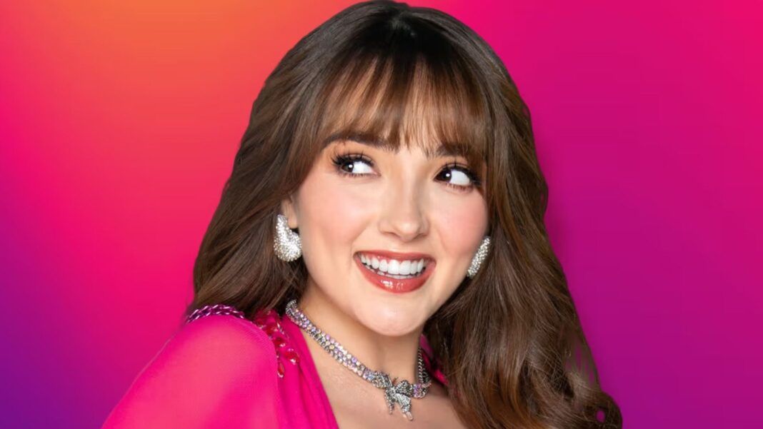 Elaine Haro en evento de presentación como madrina de concepto teatral musical