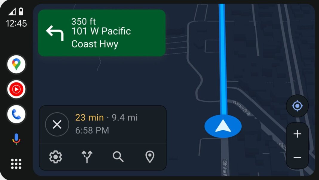 Pantalla de Android Auto mostrando el velocímetro de Google Maps en la parte inferior derecha