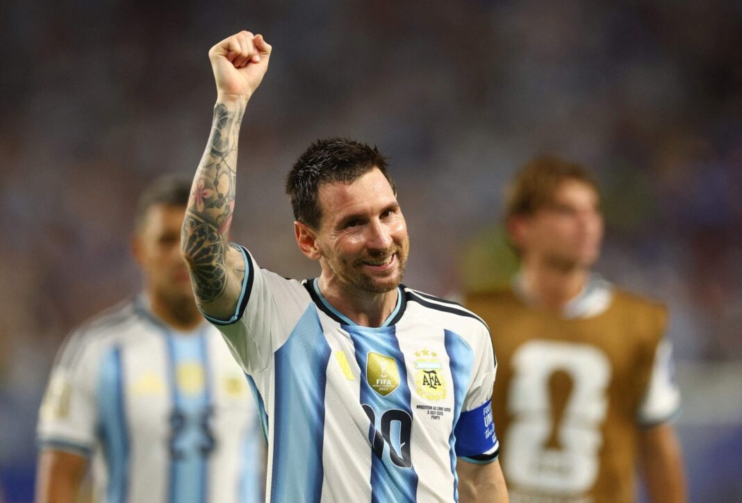 Lionel Messi celebra un gol con la camiseta de la selección argentina durante el partido contra Cabo Verde en el Mundial 2026