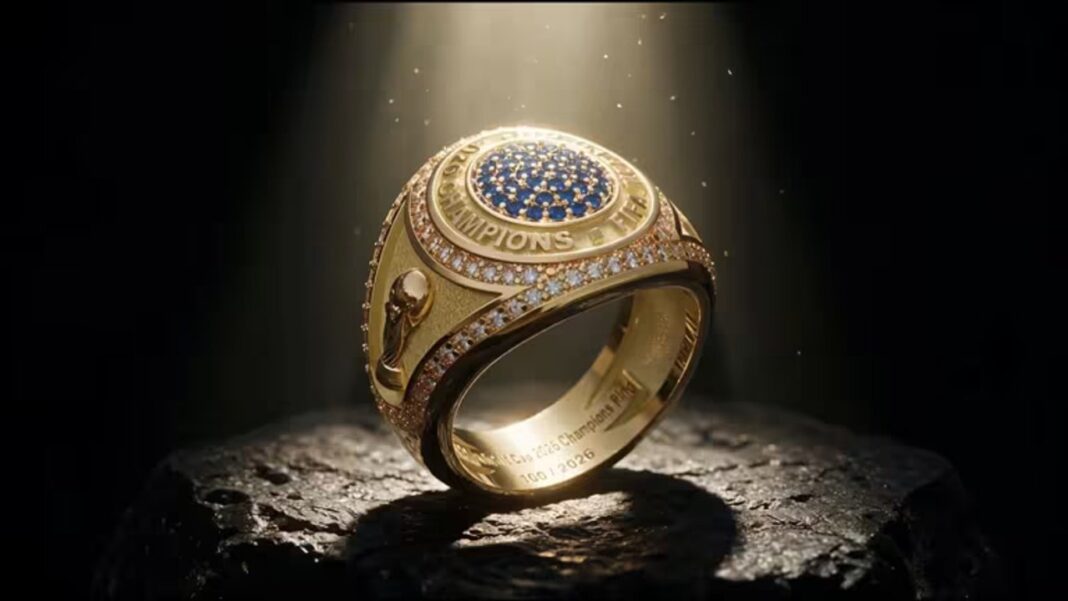 Anillo personalizado del campeón del Mundial 2026 con la silueta del trofeo de la Copa del Mundo