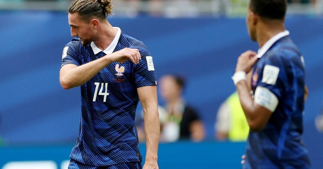 Adrien Rabiot durante el partido de Francia contra Inglaterra por el tercer puesto del Mundial